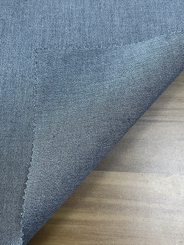 JEANS LIKE WOVEN AH-45277/0014X20 54%C+40%R+6%SP Použite aviváž, aby bola džínsovina mäkká